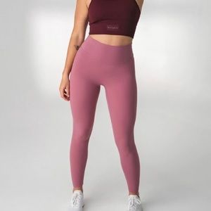 Balance Athletica The Cloud Pant NWT Rhodonite